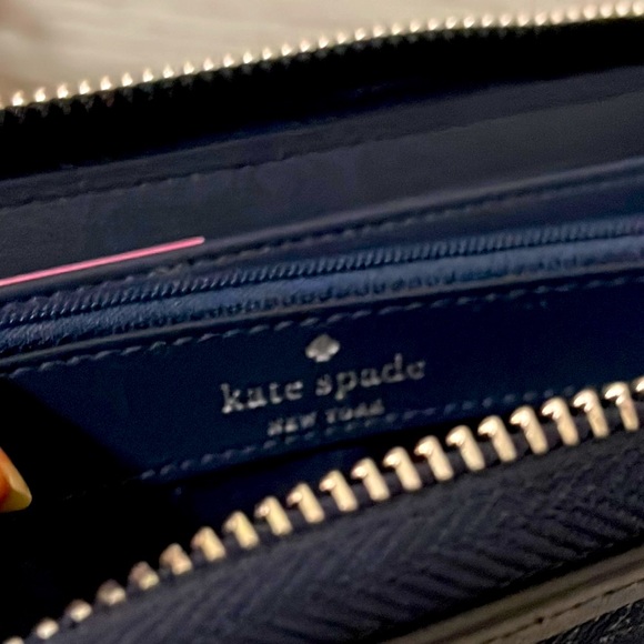 Kate Spade long zip Wallet - Picture 7 of 9